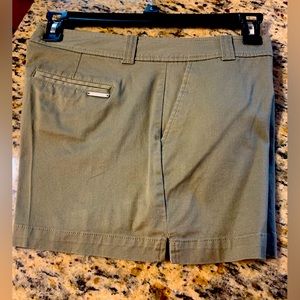 7th Avenue Design Studio Signature Fit Shorts OLIVE GREEN